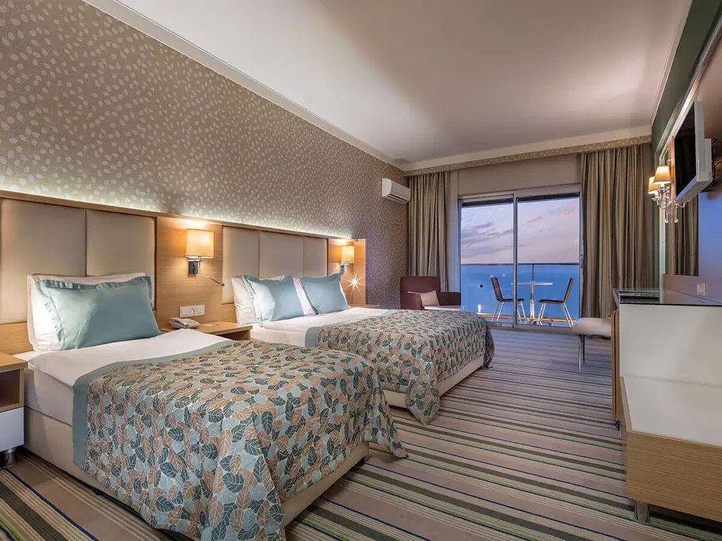 Снимка 30 - Royal Garden Beach Hotel - Анталия-Алания, Турция