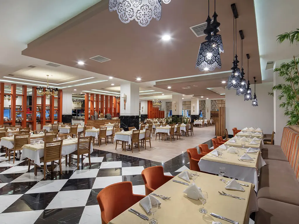 Снимка 20 - Royal Garden Beach Hotel - Анталия-Алания, Турция