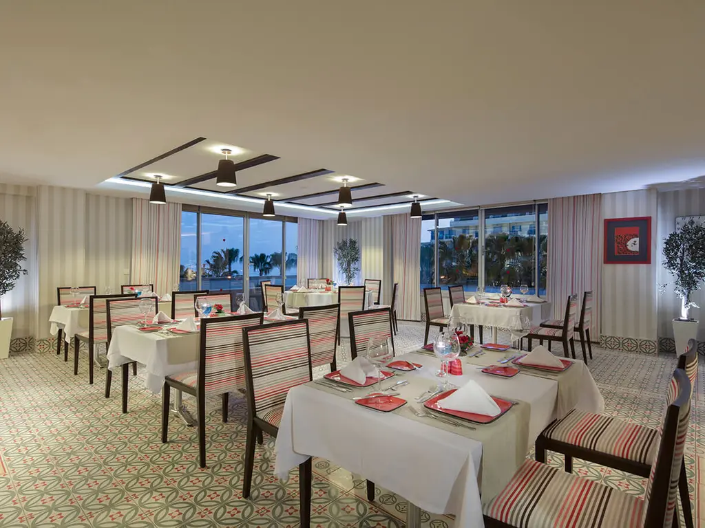 Снимка 23 - Royal Garden Beach Hotel - Анталия-Алания, Турция